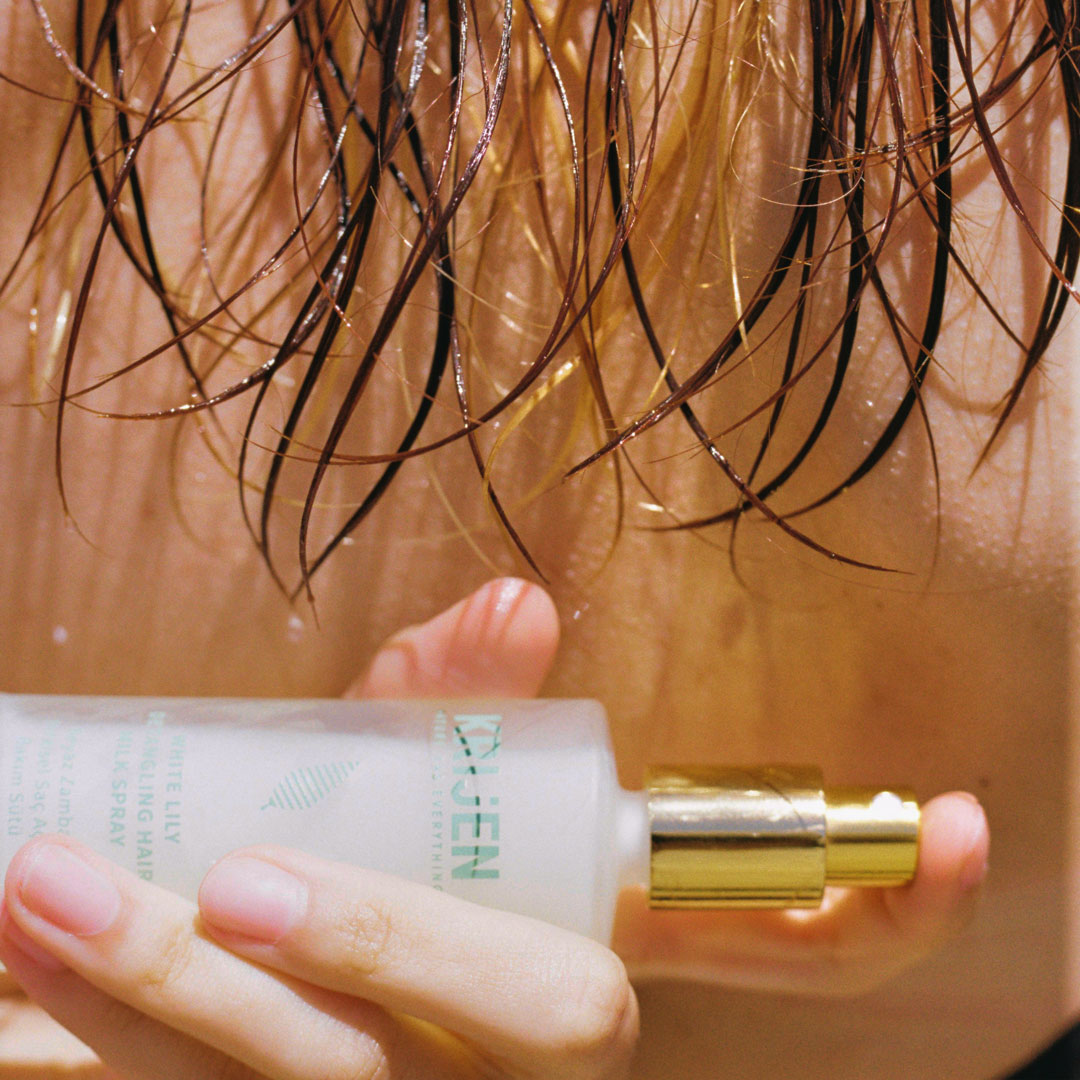 Beyaz Zambak - Bitkisel Kolay Tarama Sağlayan Keratin Sütü | Hyaluronik Asit + Pentavitin + Üre